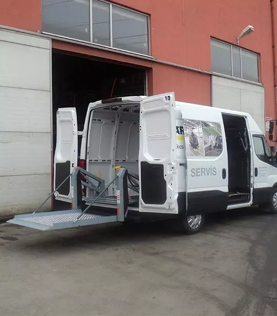 Araç İçi Endüstriyel Yük Lifti