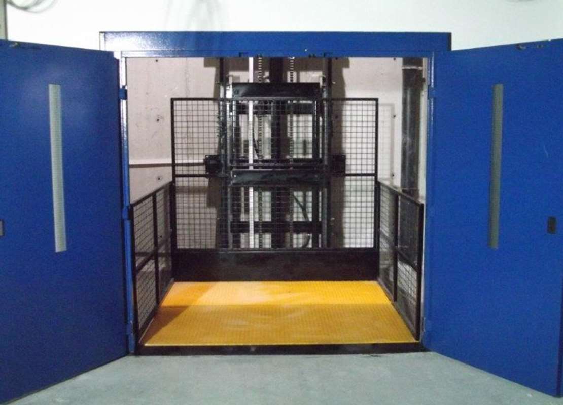 compact-load-lift-11.jpg
