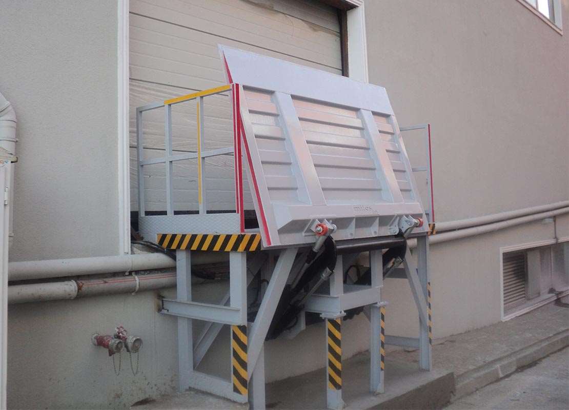 hydraulic-ramp-2.jpg
