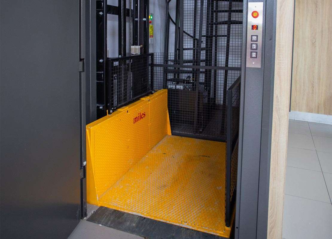 kompakte-lastaufzuge-4.jpg