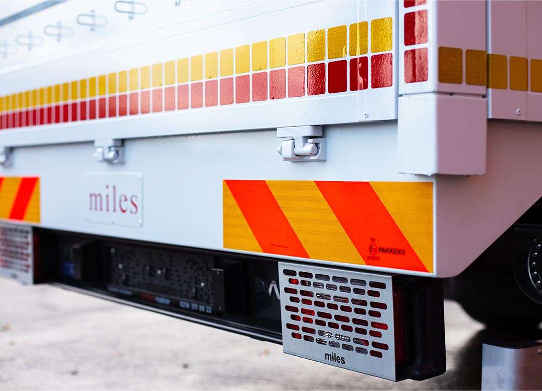 tunnel-maintenance-truck-7.jpg